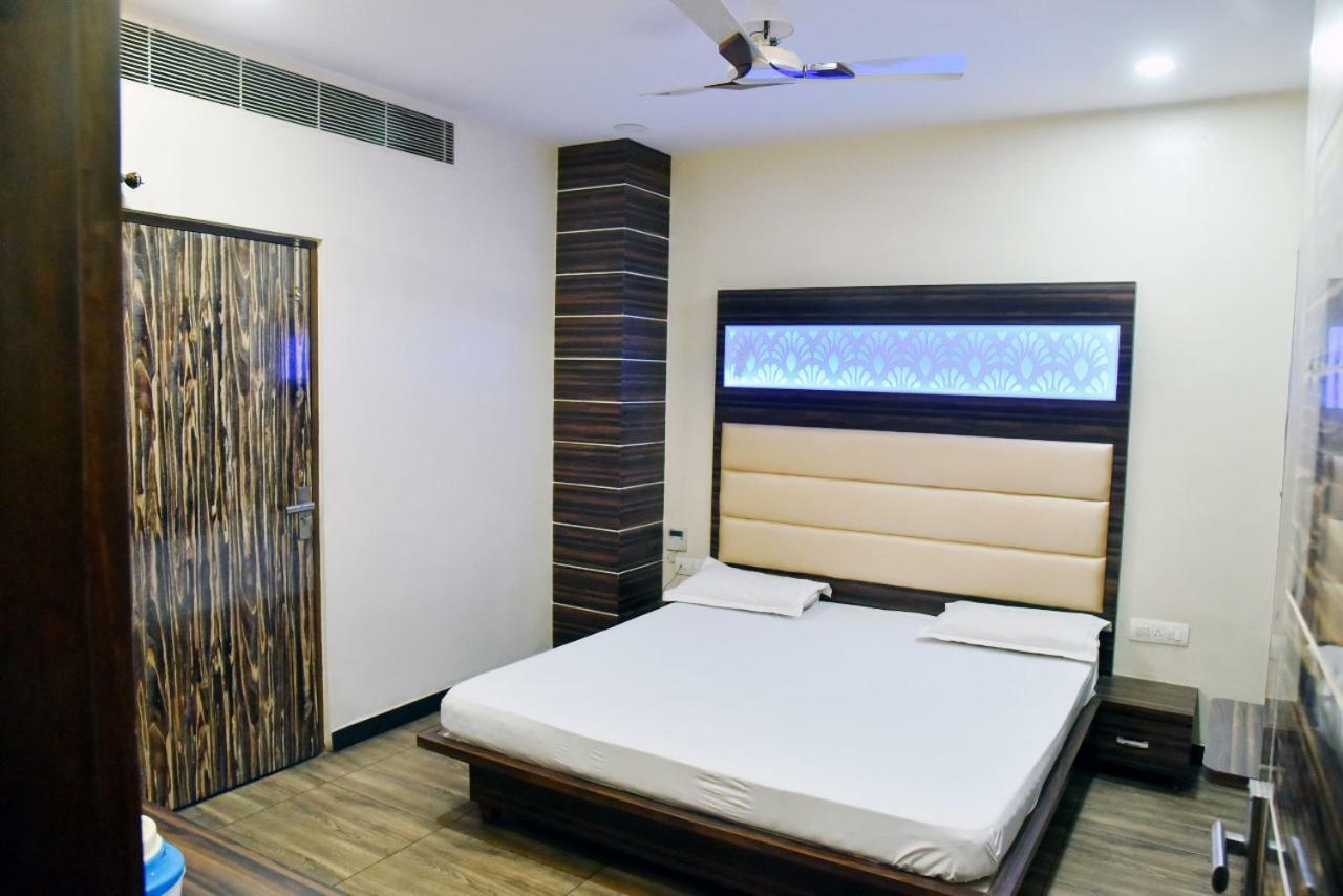Hotel Midtown & Restaurant Jhunjhunu المظهر الخارجي الصورة